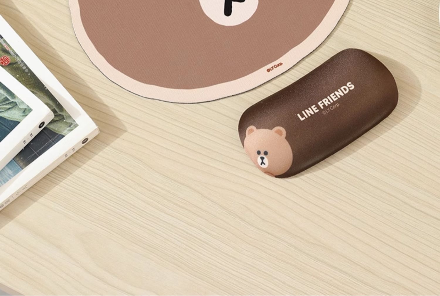 韩国 LINE FRIENDS 布朗熊鼠标垫桌垫办公女生护腕垫硅胶防滑鼠标垫子小号电脑滑鼠垫 布朗熊头像款【鼠标垫+手托】1个 · 详情图 3